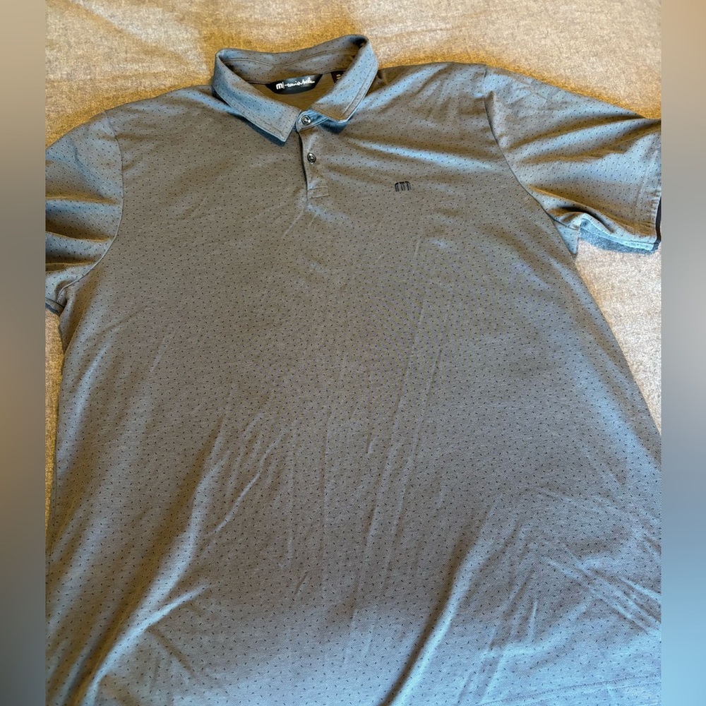 Travis Mathew Blue Short Sleeve Golf Polo with flecks and Navy Trim Mens XXL